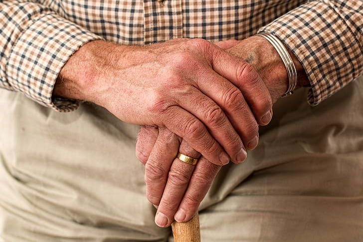 Téléassistance pour personnes agées