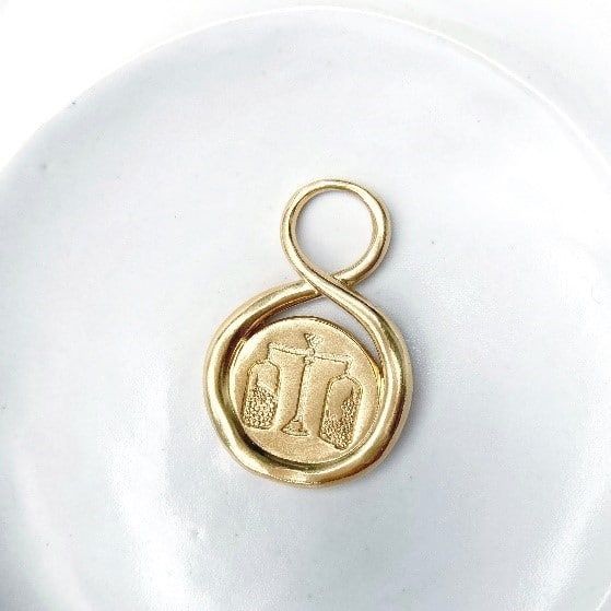 pendentif balance